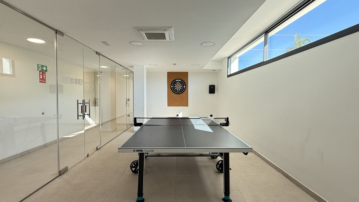 2 Bed Apartment for sale in Estepona Costa Del Sol, Málaga, Spain