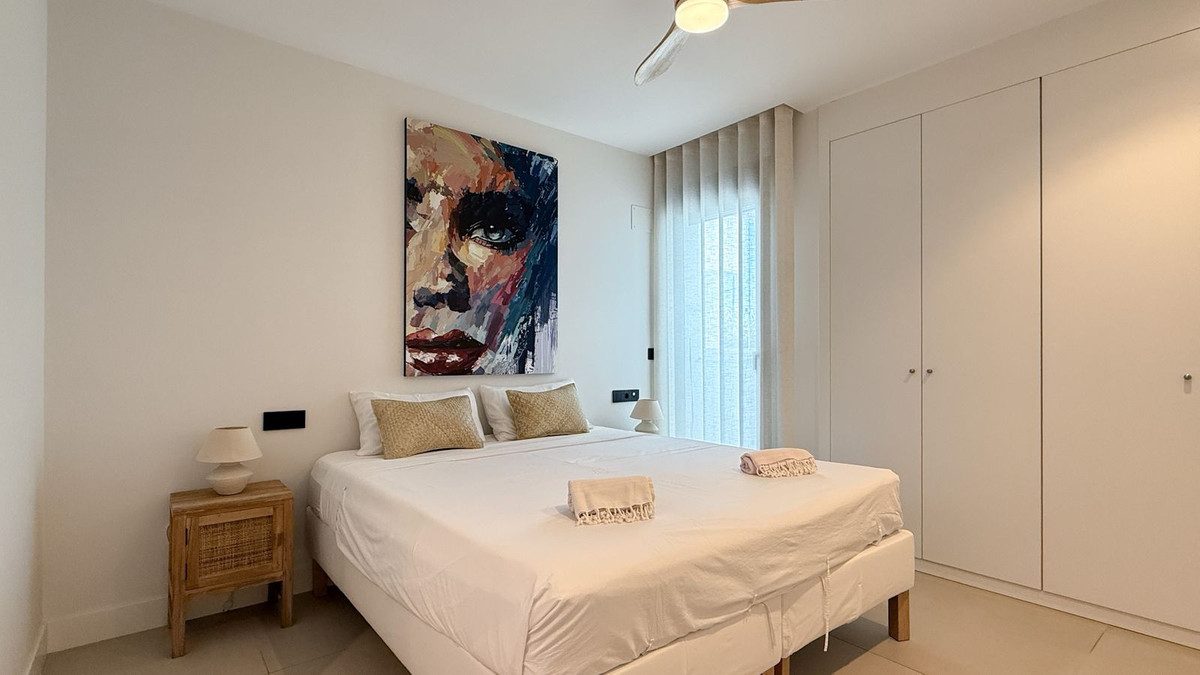 2 Bed Apartment for sale in Estepona Costa Del Sol, Málaga, Spain