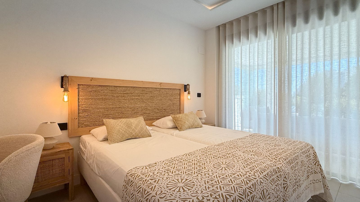 2 Bed Apartment for sale in Estepona Costa Del Sol, Málaga, Spain