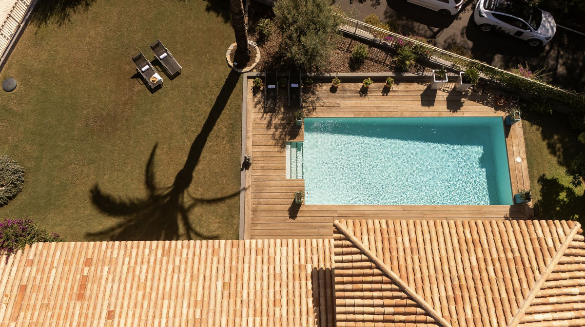 5 Bed Townhouse for sale in El Paraiso Costa Del Sol, Málaga, Spain