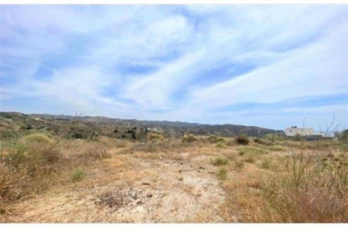 Se vende Terreno Urbano  en Costa Del Sol East, Málaga, España
