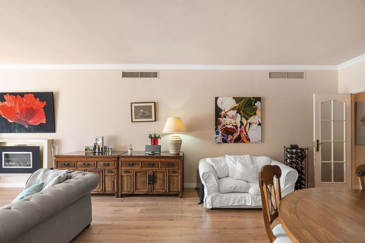 2 Bed Apartment for sale in Marbella Costa Del Sol, Málaga, Spain