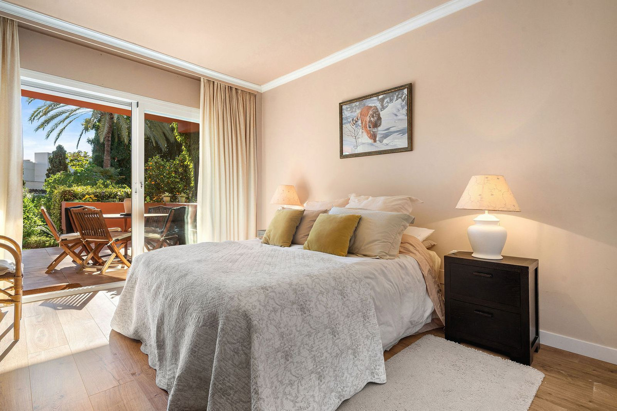 2 Bed Apartment for sale in Marbella Costa Del Sol, Málaga, Spain
