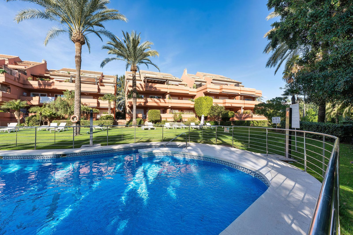 2 Bed Apartment for sale in Marbella Costa Del Sol, Málaga, Spain