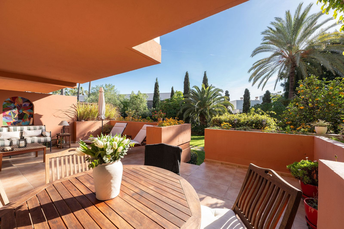 2 Bed Apartment for sale in Marbella Costa Del Sol, Málaga, Spain