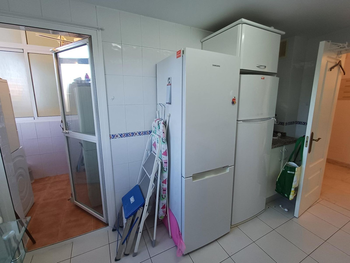 Se vende Apartamento Planta Media de 3 dormitorios en Costa Del Sol, Málaga, España