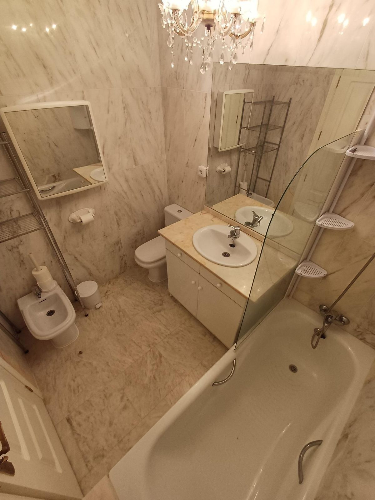 Se vende Apartamento Planta Media de 3 dormitorios en Costa Del Sol, Málaga, España