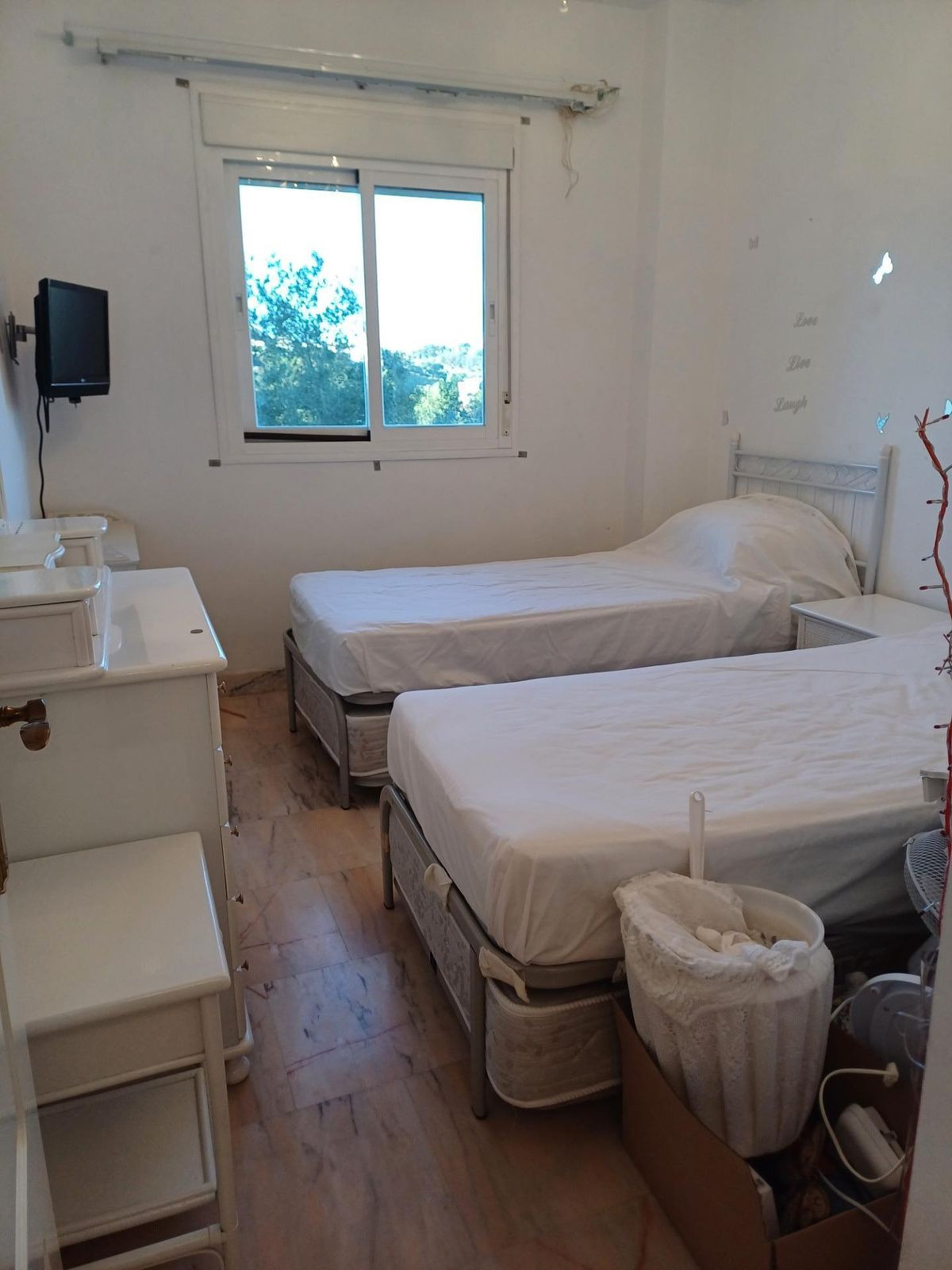 Se vende Apartamento Planta Media de 3 dormitorios en Costa Del Sol, Málaga, España