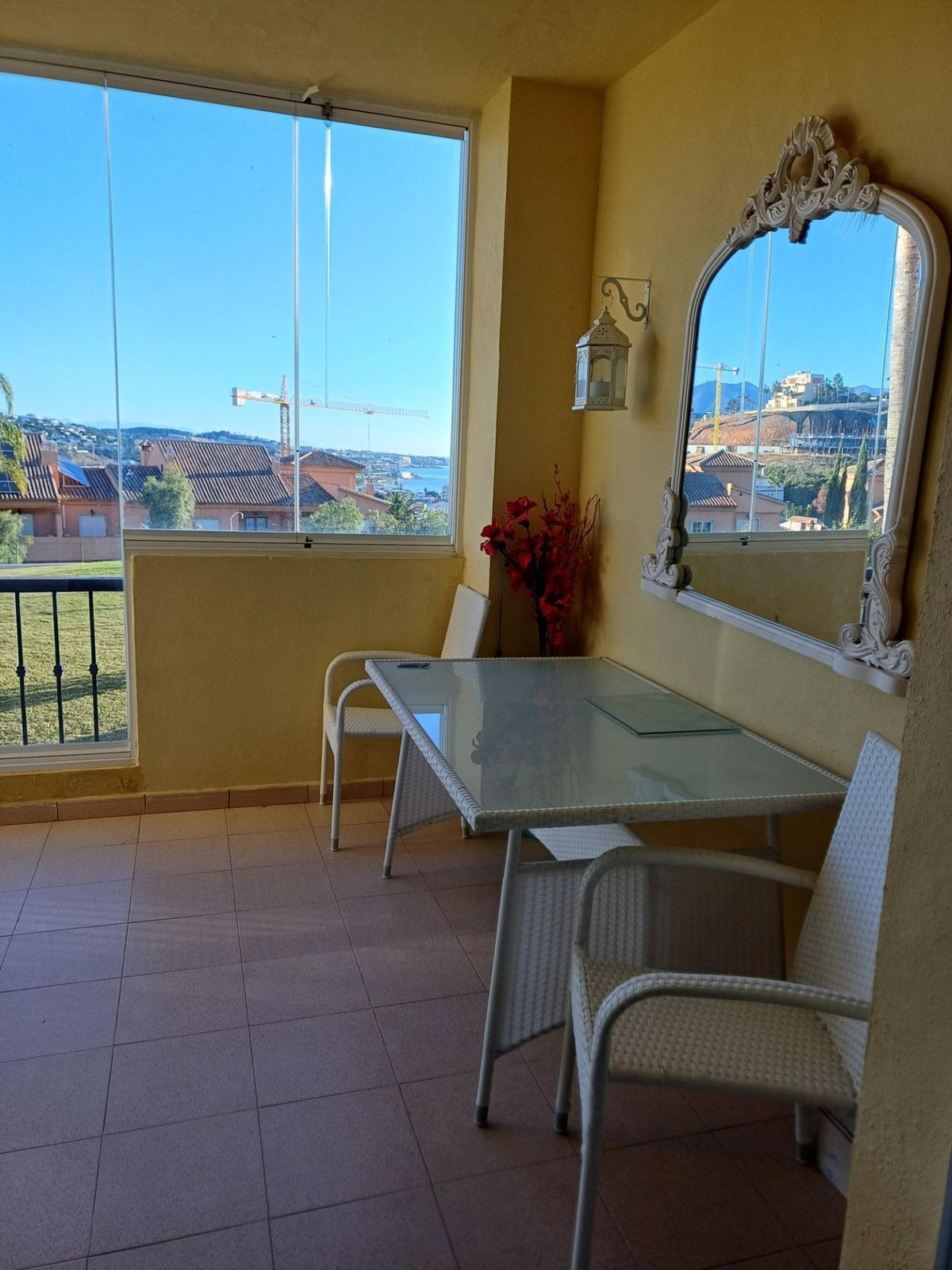Se vende Apartamento Planta Media de 3 dormitorios en Costa Del Sol, Málaga, España