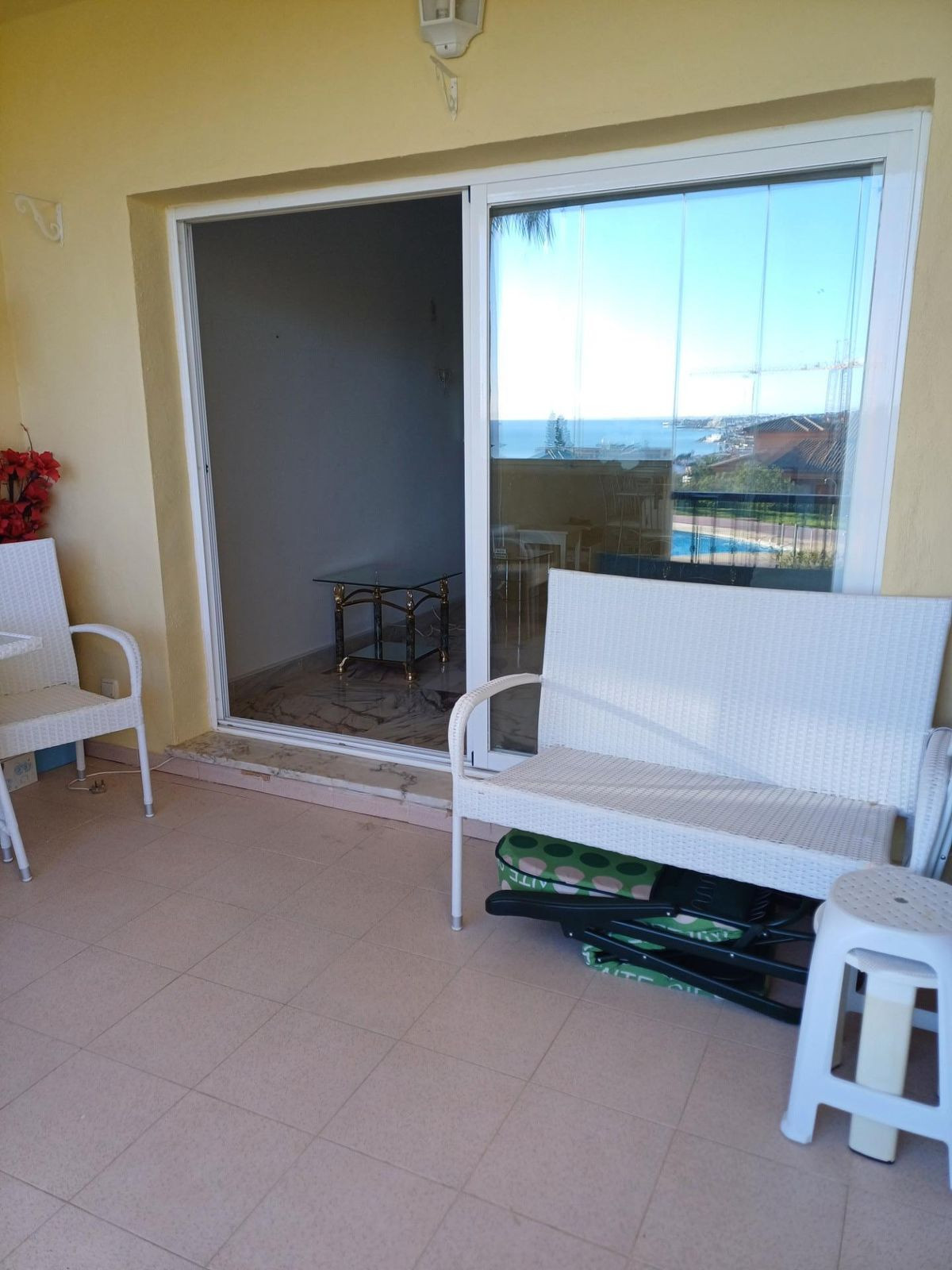 Se vende Apartamento Planta Media de 3 dormitorios en Costa Del Sol, Málaga, España