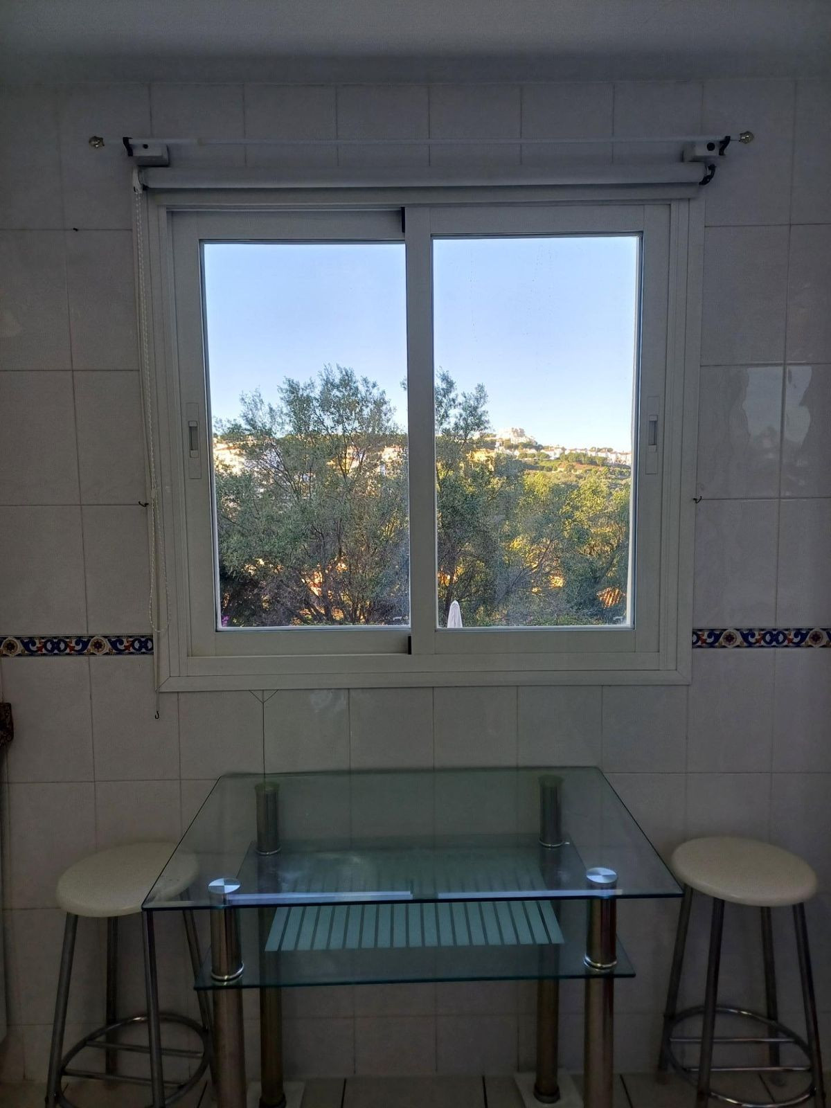 Se vende Apartamento Planta Media de 3 dormitorios en Costa Del Sol, Málaga, España