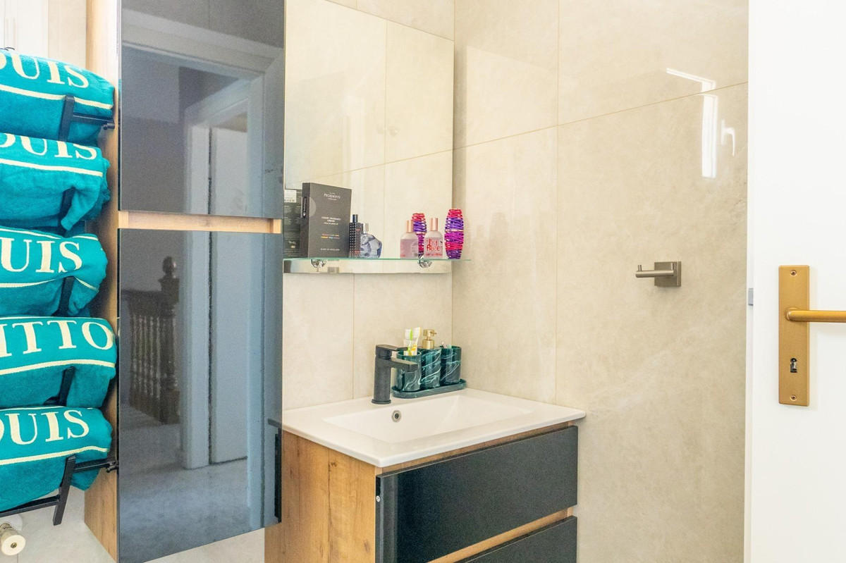 3 Bed Townhouse for sale in Torrevieja Costa Blanca, Alicante, Spain