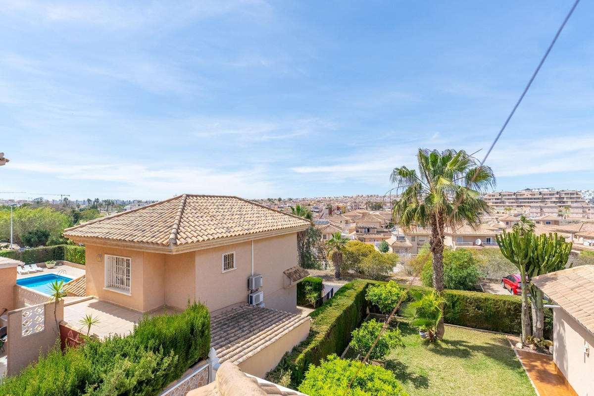 3 Bed Townhouse for sale in Torrevieja Costa Blanca, Alicante, Spain