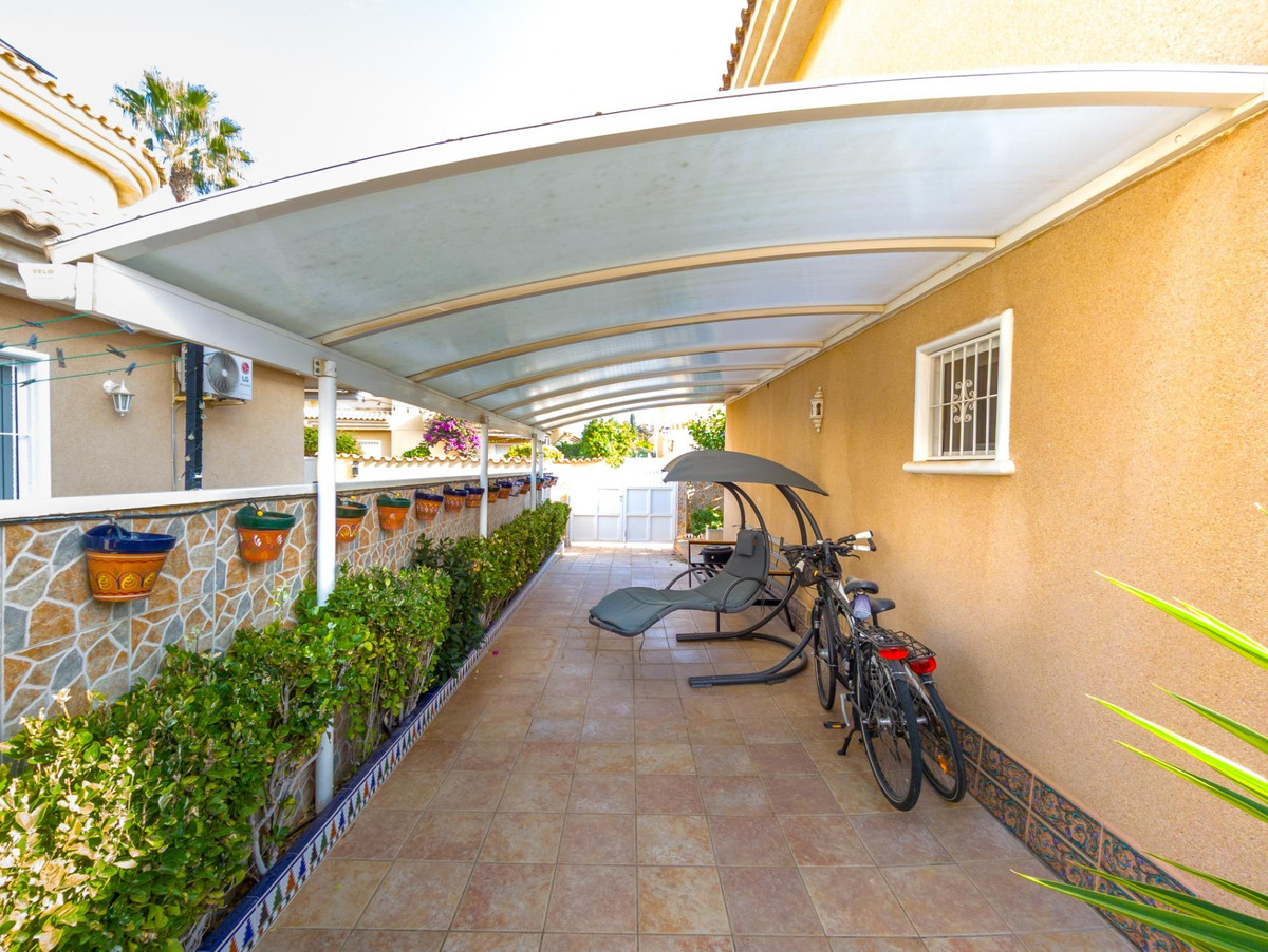 3 Bed Townhouse for sale in Torrevieja Costa Blanca, Alicante, Spain