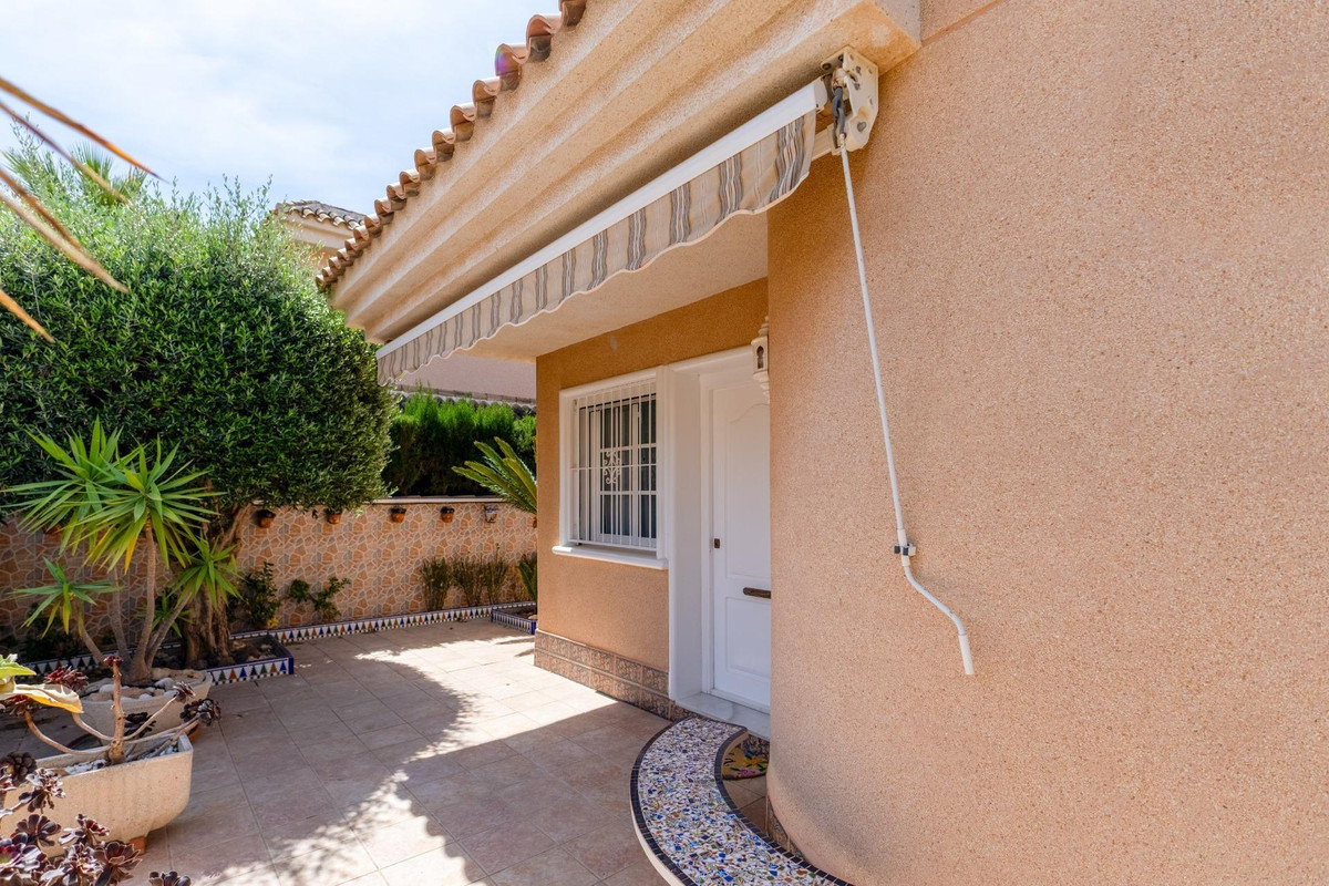3 Bed Townhouse for sale in Torrevieja Costa Blanca, Alicante, Spain