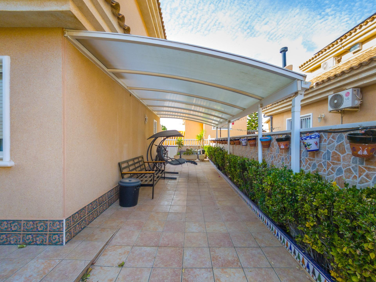 3 Bed Townhouse for sale in Torrevieja Costa Blanca, Alicante, Spain