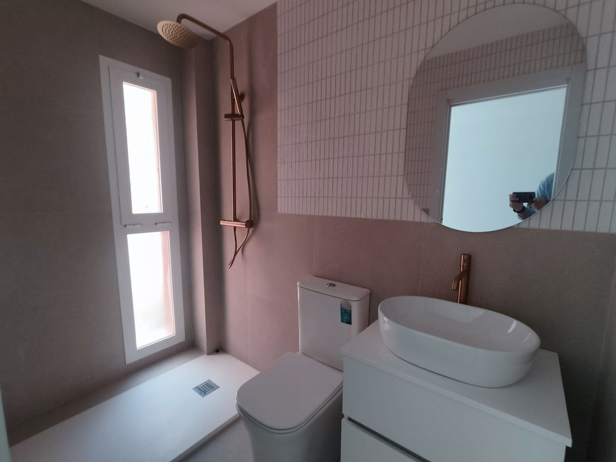 Se vende Apartamento Planta Media de 1 dormitorios en Costa Del Sol, Málaga, España