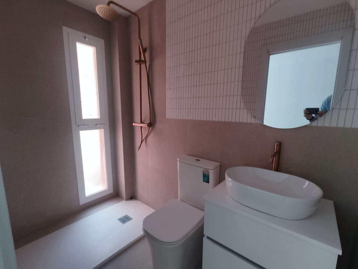 Se vende Apartamento Planta Media de 1 dormitorios en Costa Del Sol, Málaga, España