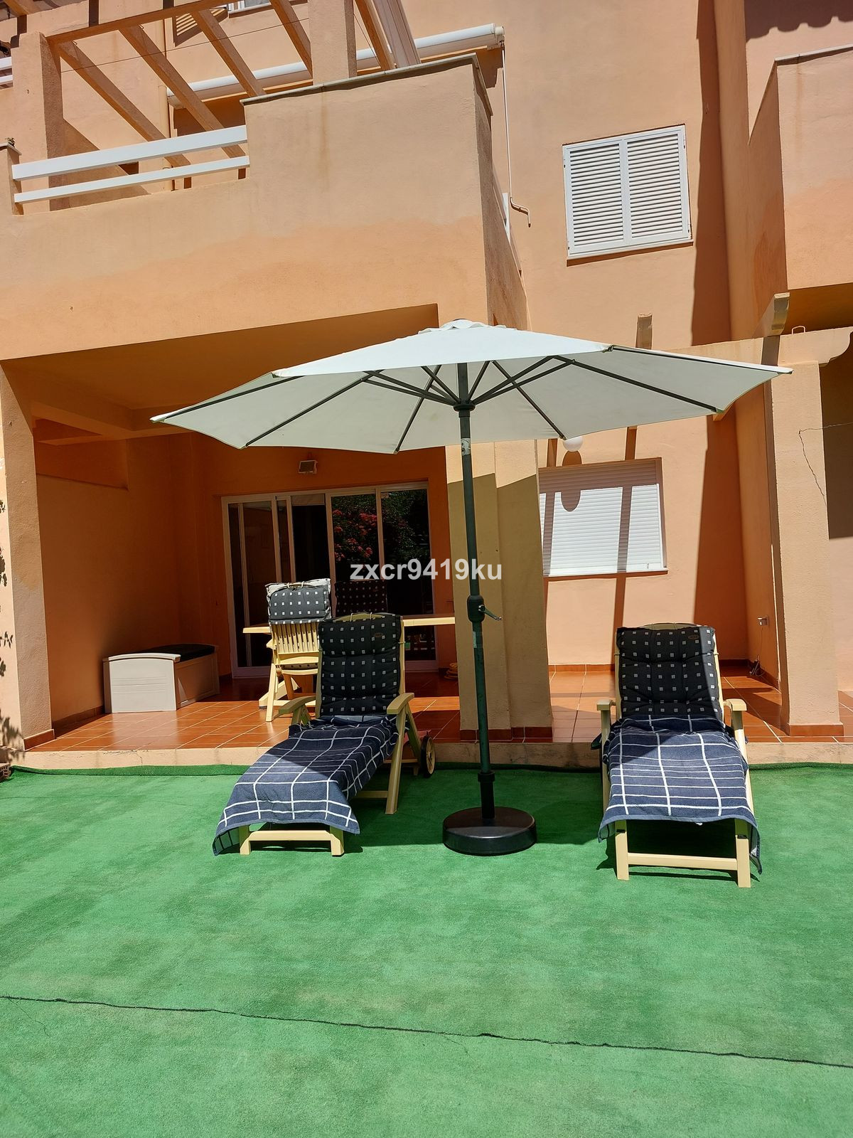 Se vende Apartamento Planta Baja de 3 dormitorios en Costa Del Sol, Málaga, España