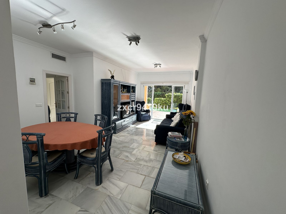 Se vende Apartamento Planta Baja de 3 dormitorios en Costa Del Sol, Málaga, España