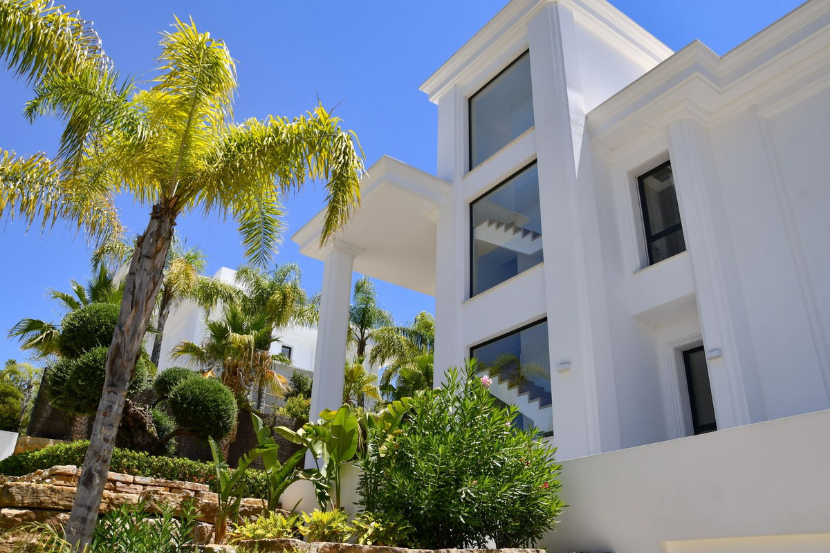 Se vende Villa - Chalet de 5 dormitorios en Costa Del Sol, Málaga, España