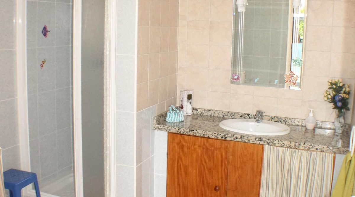 4 Bed Townhouse for sale in Gibralgalia Costa Del Sol, Málaga, Spain