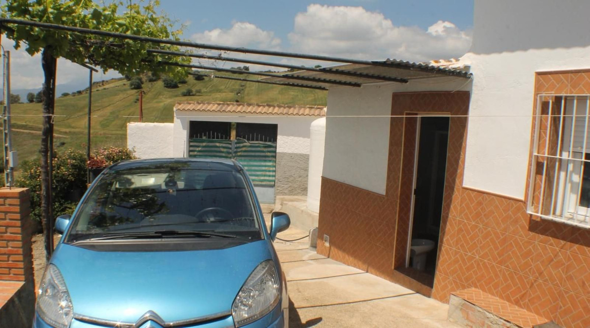 4 Bed Townhouse for sale in Gibralgalia Costa Del Sol, Málaga, Spain