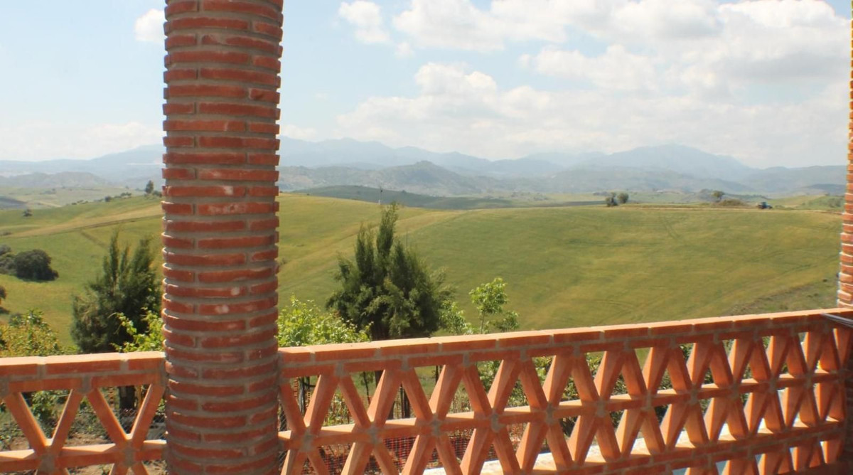 4 Bed Townhouse for sale in Gibralgalia Costa Del Sol, Málaga, Spain