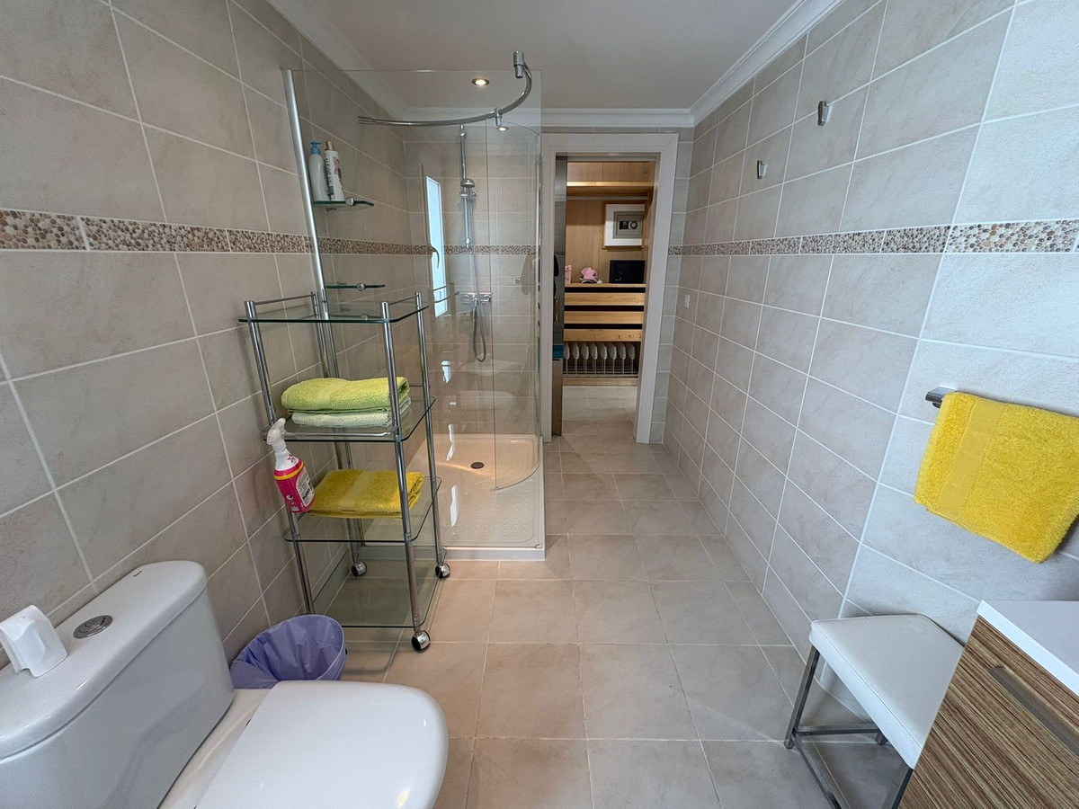 Se vende Pareada de 3 dormitorios en Costa Del Sol, Málaga, España