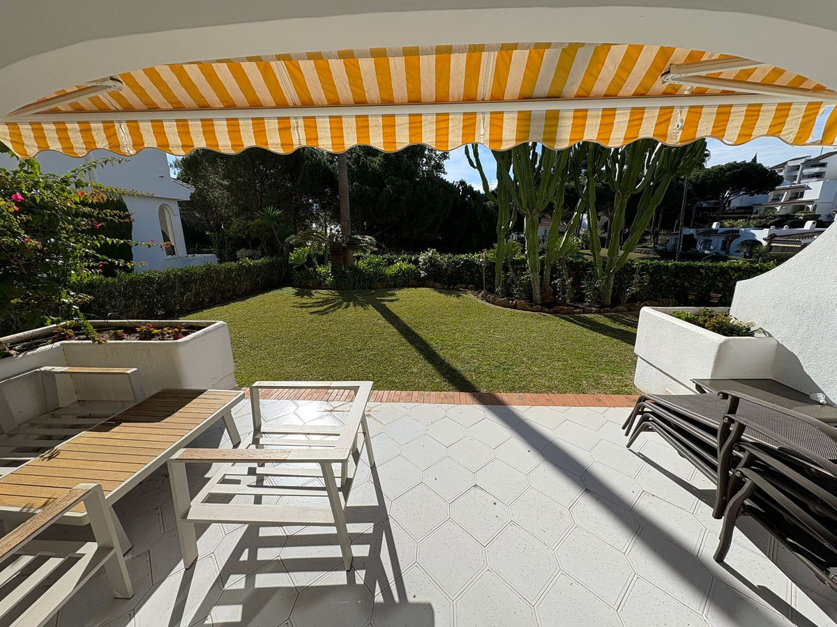 Se vende Pareada de 3 dormitorios en Costa Del Sol, Málaga, España