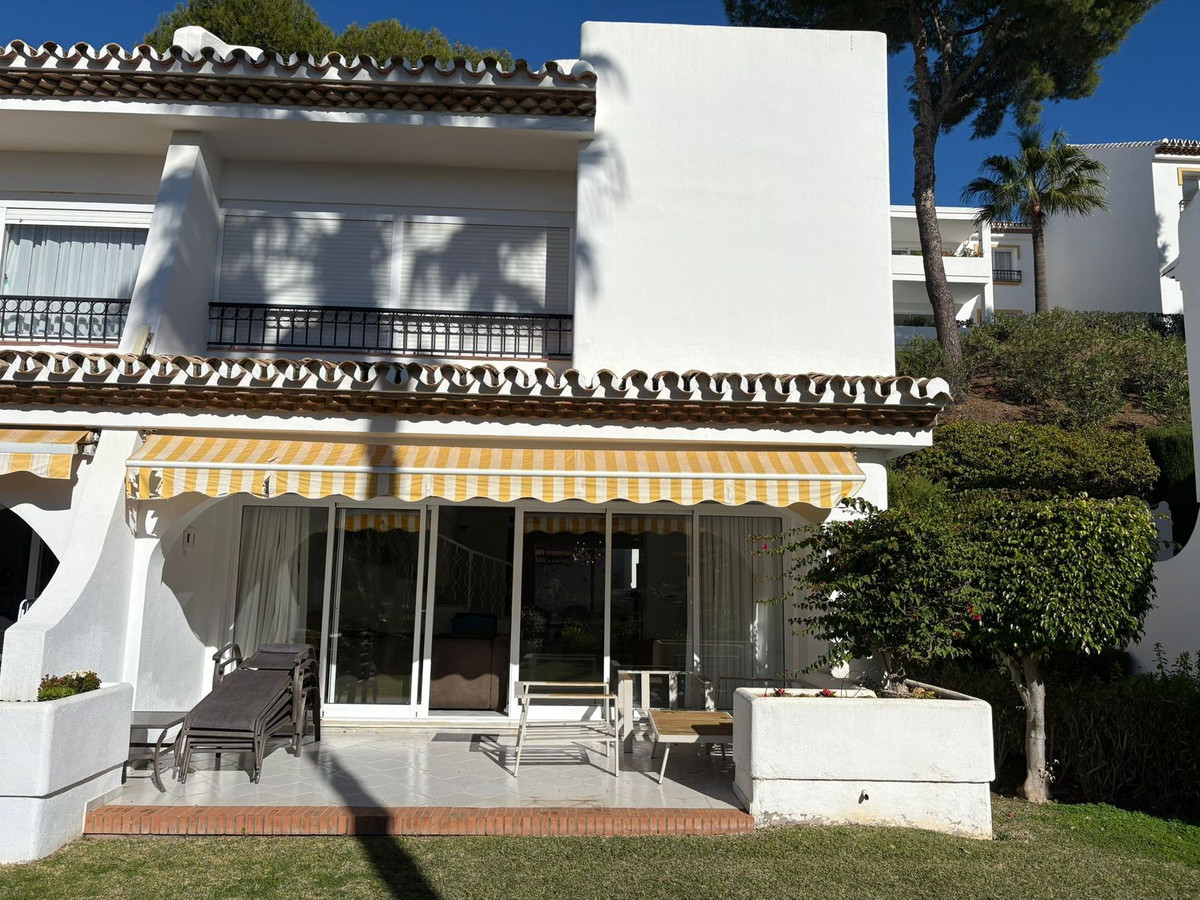 Se vende Pareada de 3 dormitorios en Costa Del Sol, Málaga, España