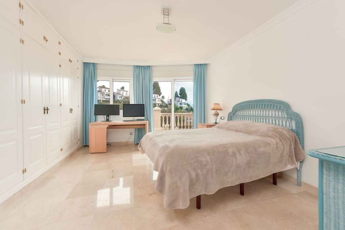 Se vende Villa - Chalet de 3 dormitorios en Costa Del Sol, Málaga, España