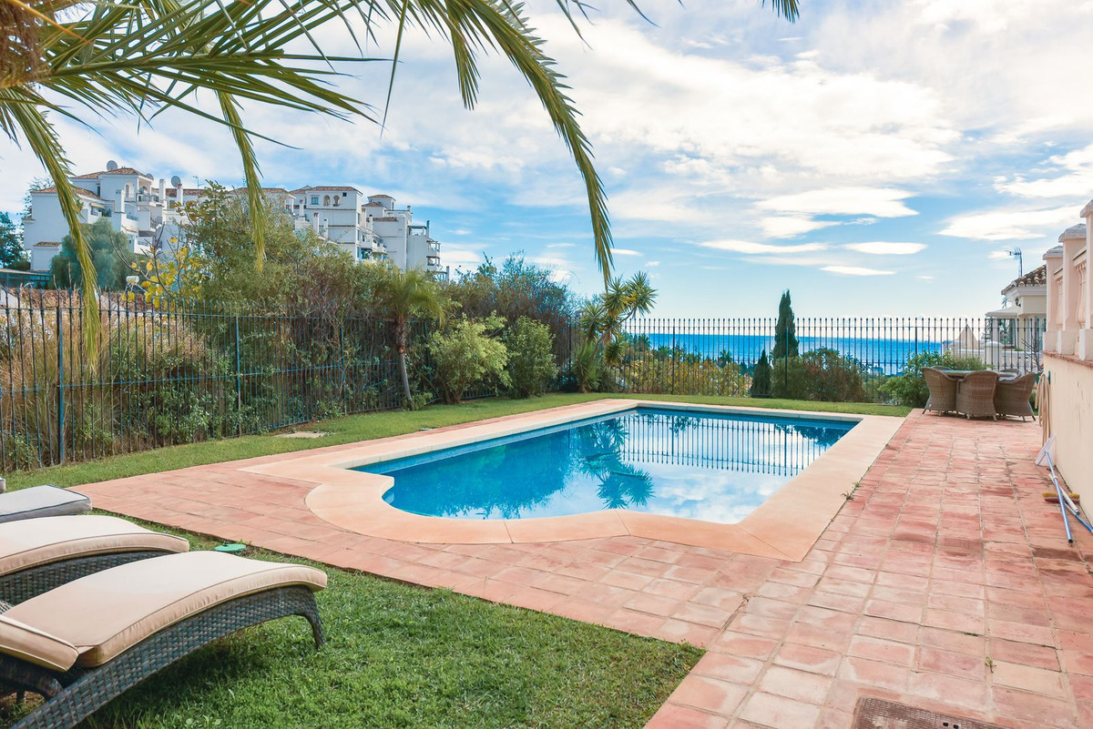 Se vende Villa - Chalet de 3 dormitorios en Costa Del Sol, Málaga, España
