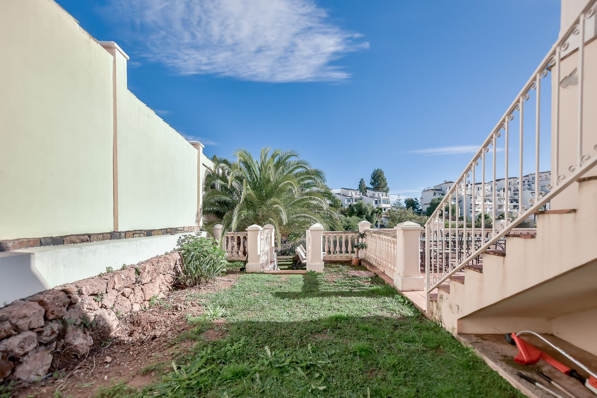 Se vende Villa - Chalet de 3 dormitorios en Costa Del Sol, Málaga, España