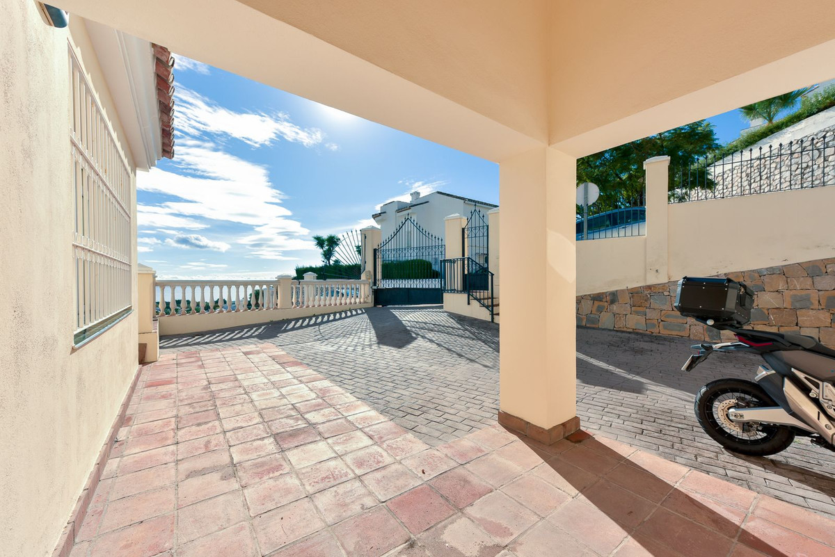 Se vende Villa - Chalet de 3 dormitorios en Costa Del Sol, Málaga, España