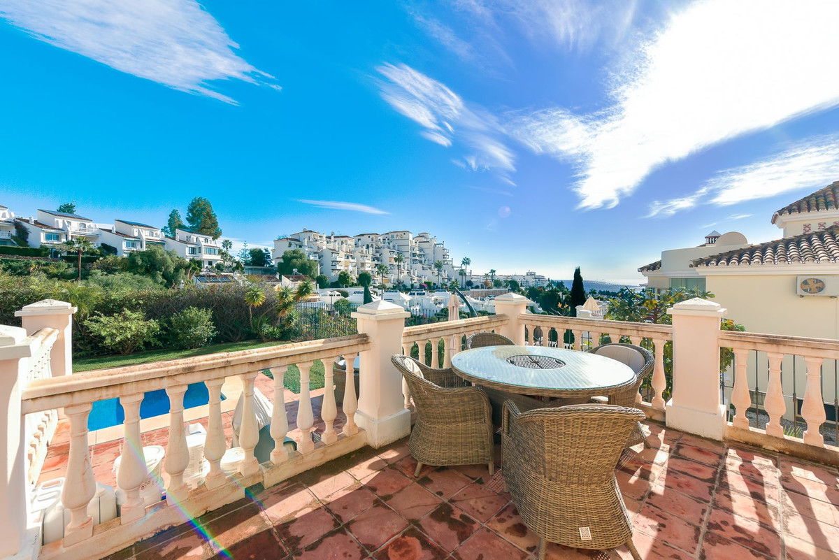 Se vende Villa - Chalet de 3 dormitorios en Costa Del Sol, Málaga, España