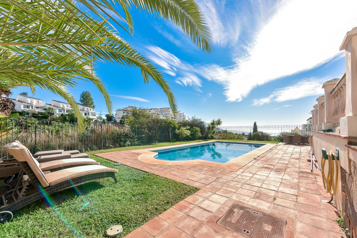 Se vende Villa - Chalet de 3 dormitorios en Costa Del Sol, Málaga, España