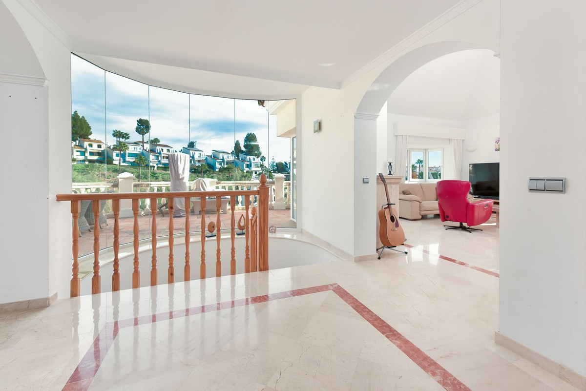 Se vende Villa - Chalet de 3 dormitorios en Costa Del Sol, Málaga, España