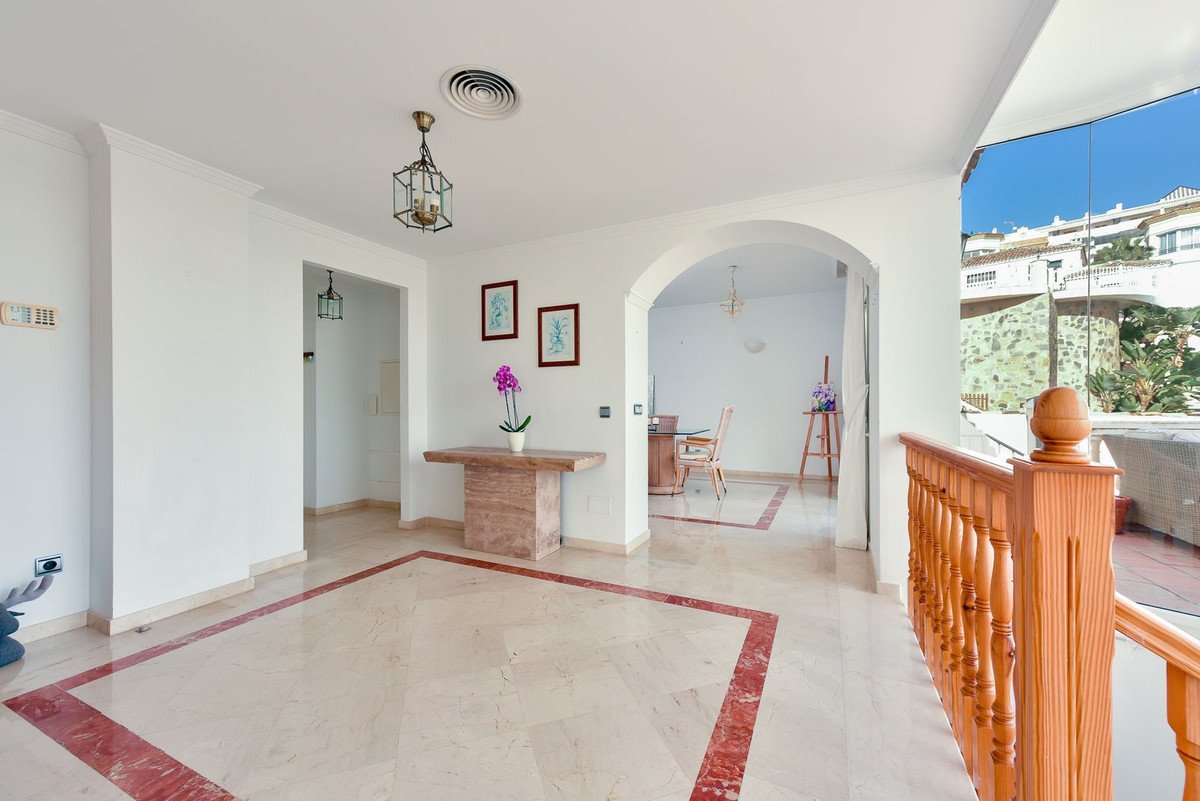 Se vende Villa - Chalet de 3 dormitorios en Costa Del Sol, Málaga, España