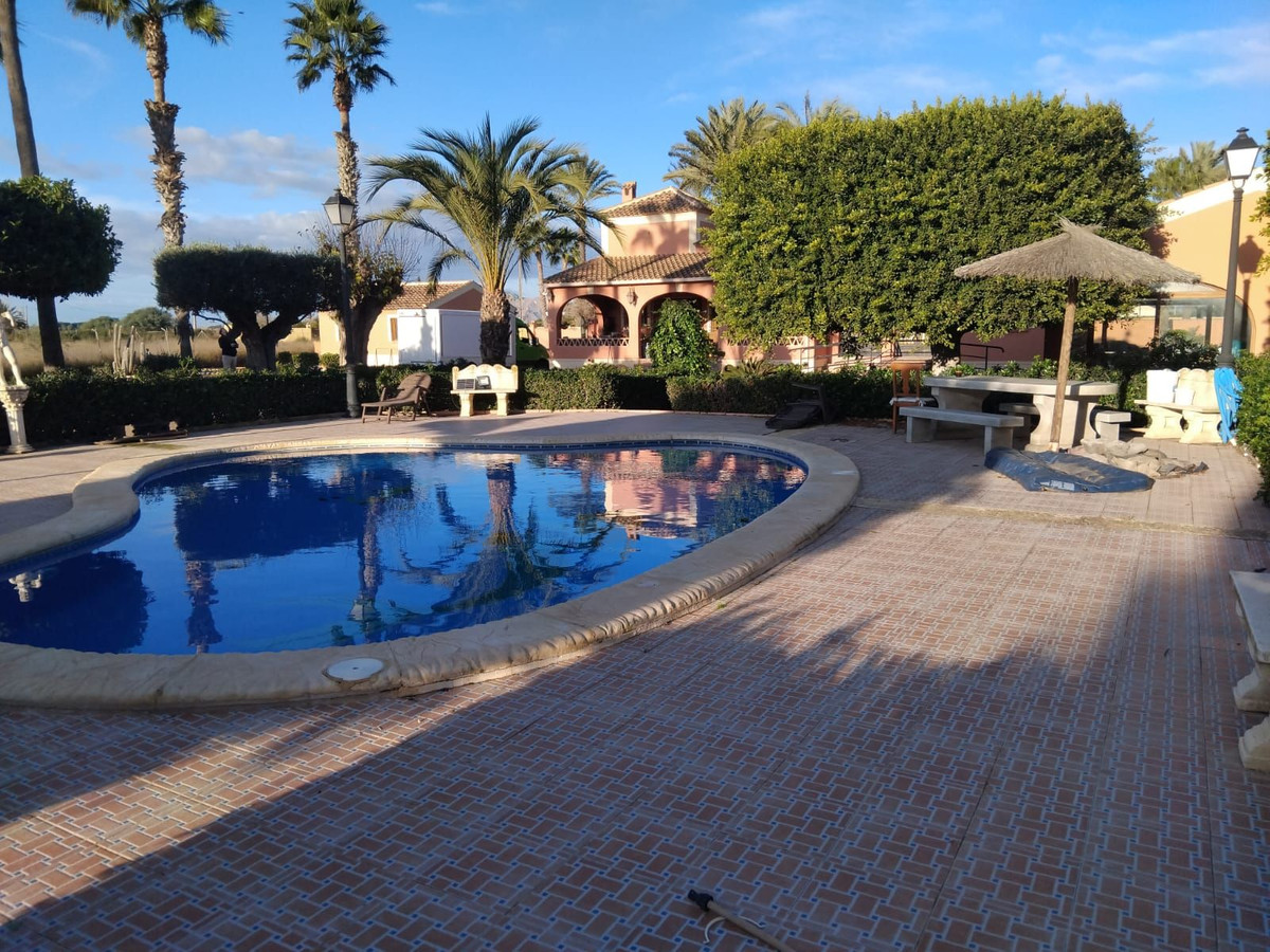 Se vende Villa - Chalet de 5 dormitorios en Costa Blanca, Alicante, España