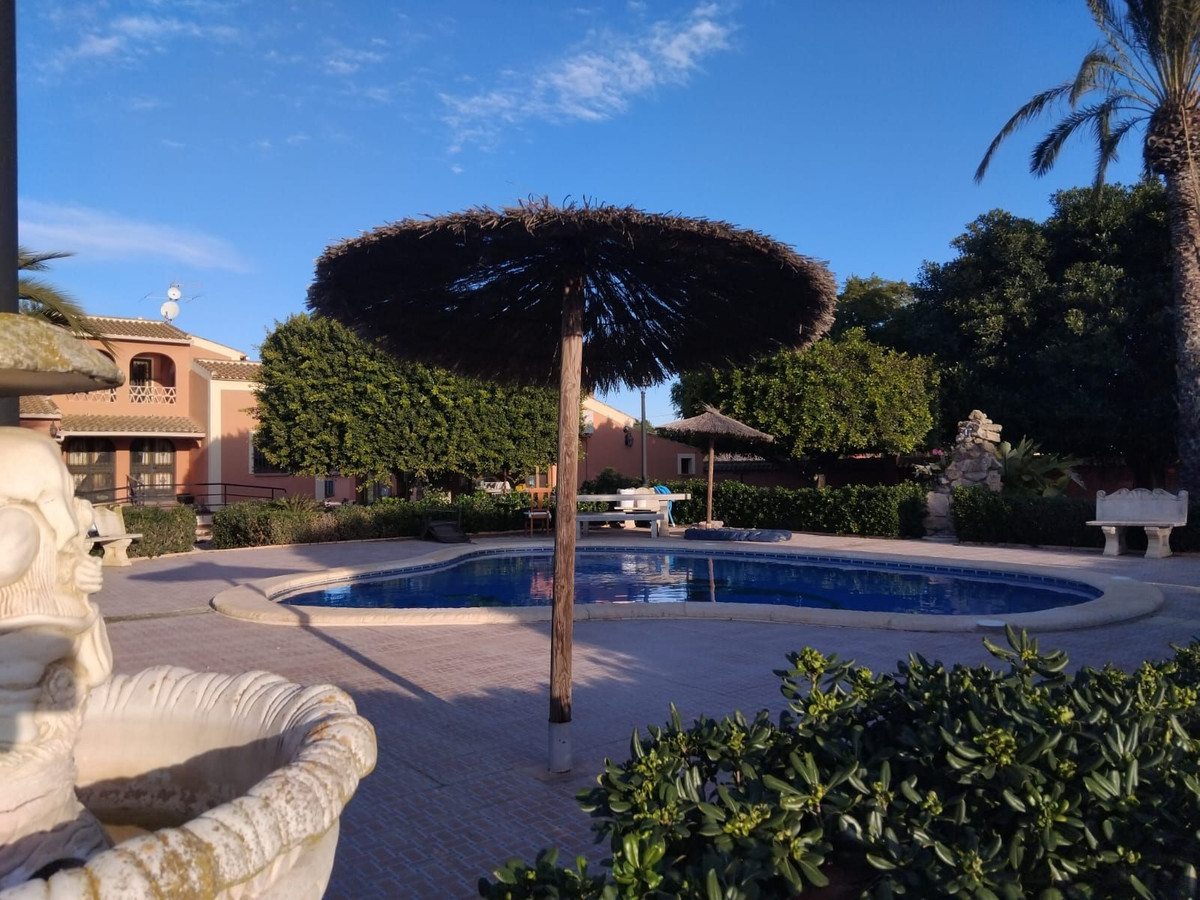 Se vende Villa - Chalet de 5 dormitorios en Costa Blanca, Alicante, España