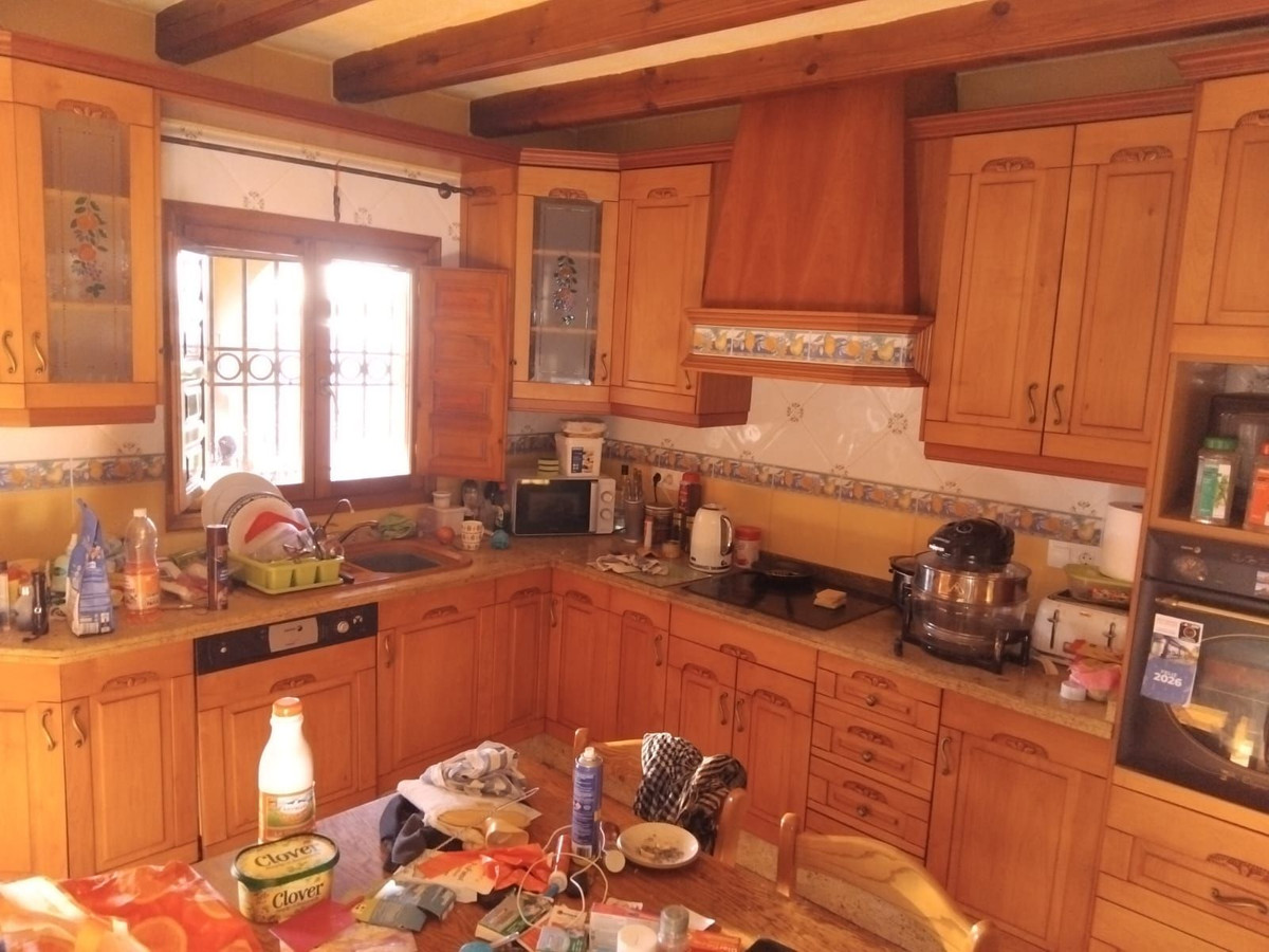Se vende Villa - Chalet de 5 dormitorios en Costa Blanca, Alicante, España