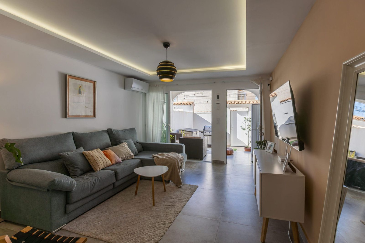 3 Bed Townhouse for sale in Torrevieja Costa Blanca, Alicante, Spain