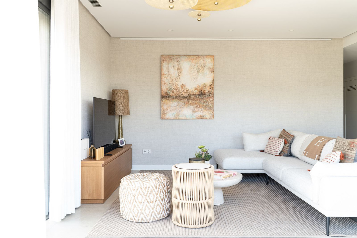 3 Bed Apartment for sale in Estepona Costa Del Sol, Málaga, Spain