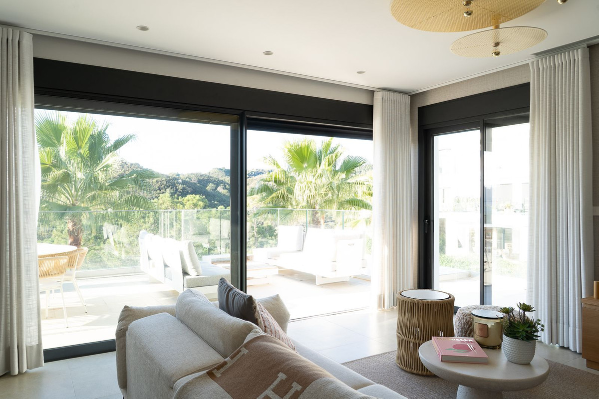 3 Bed Apartment for sale in Estepona Costa Del Sol, Málaga, Spain