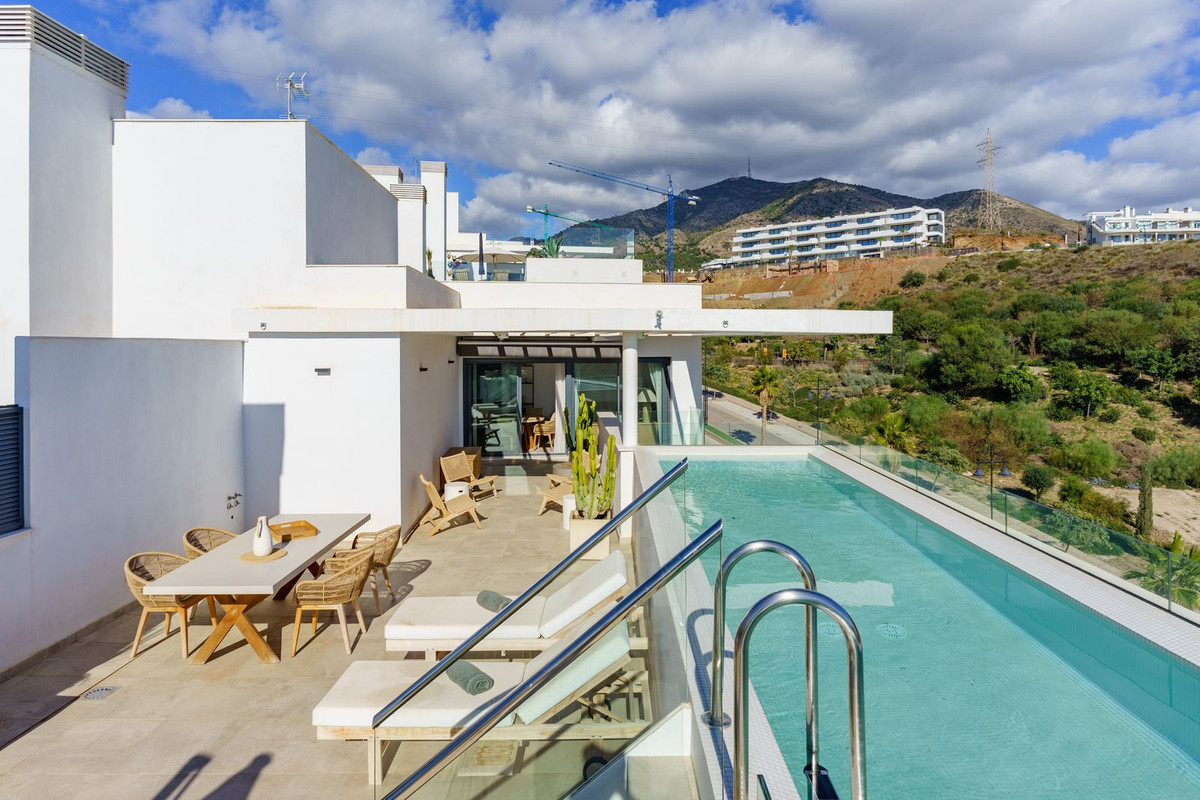 Se vende Ático de 2 dormitorios en Costa Del Sol, Málaga, España
