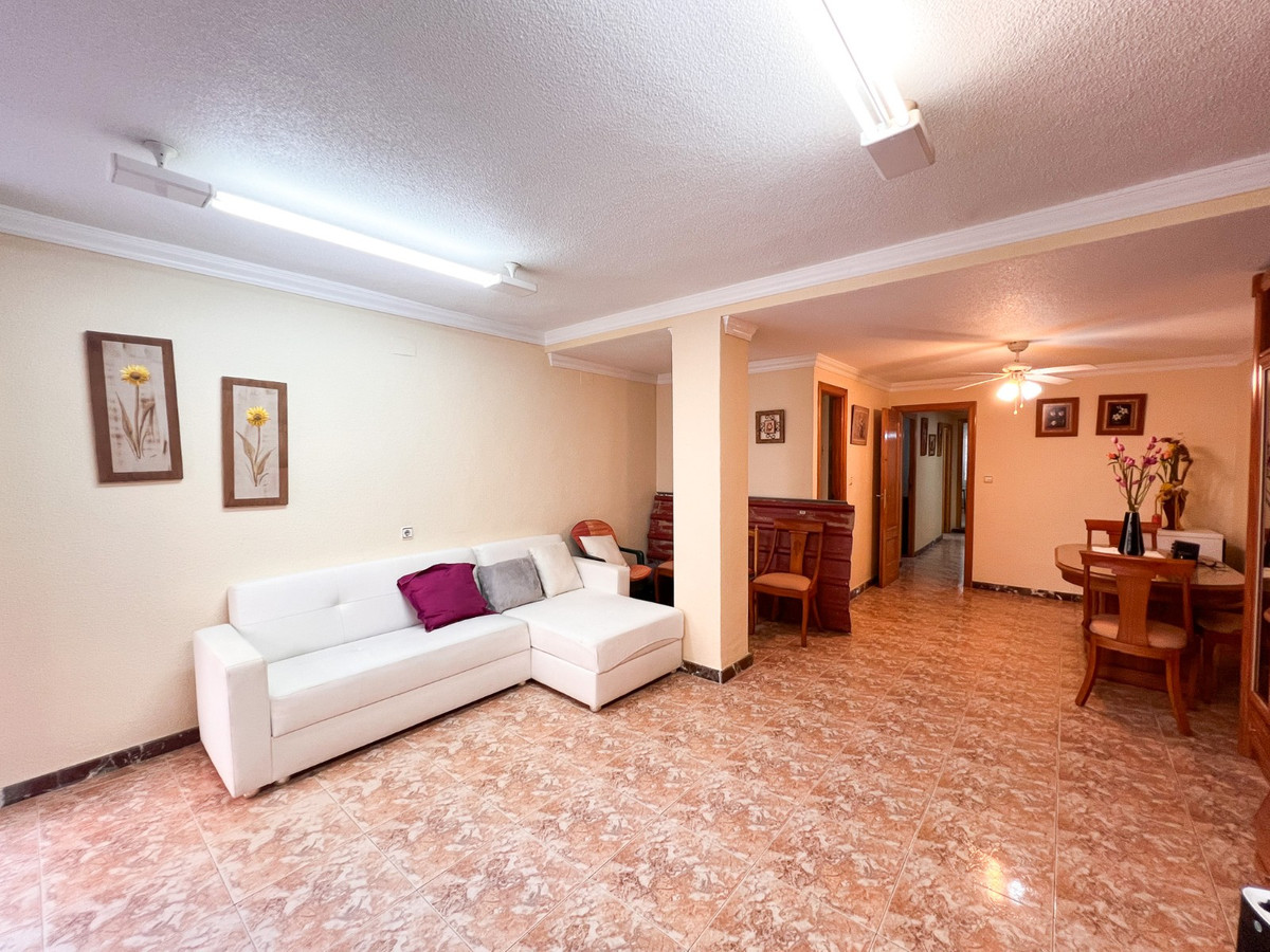 3 Bed Apartment for sale in Guardamar Del Segura Costa Blanca, Alicante, Spain