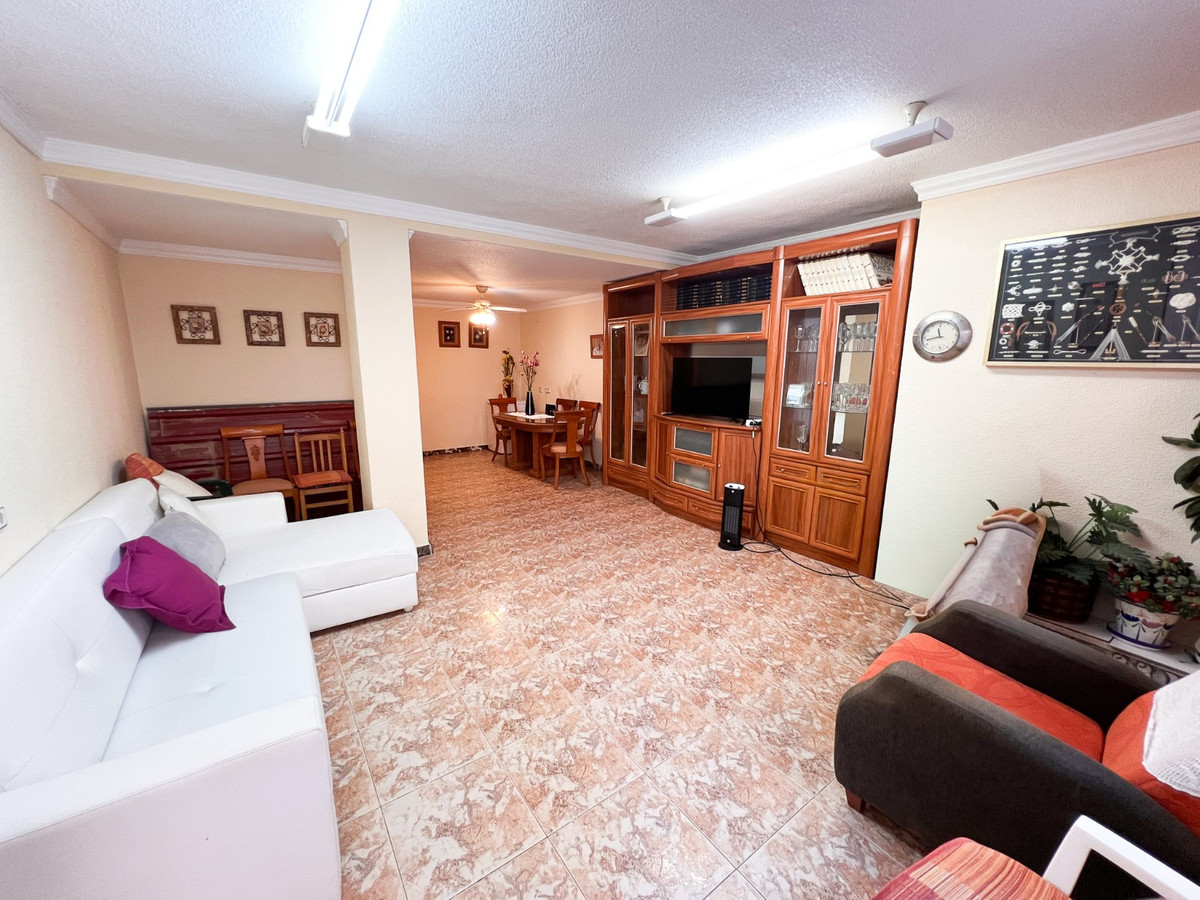 3 Bed Apartment for sale in Guardamar Del Segura Costa Blanca, Alicante, Spain
