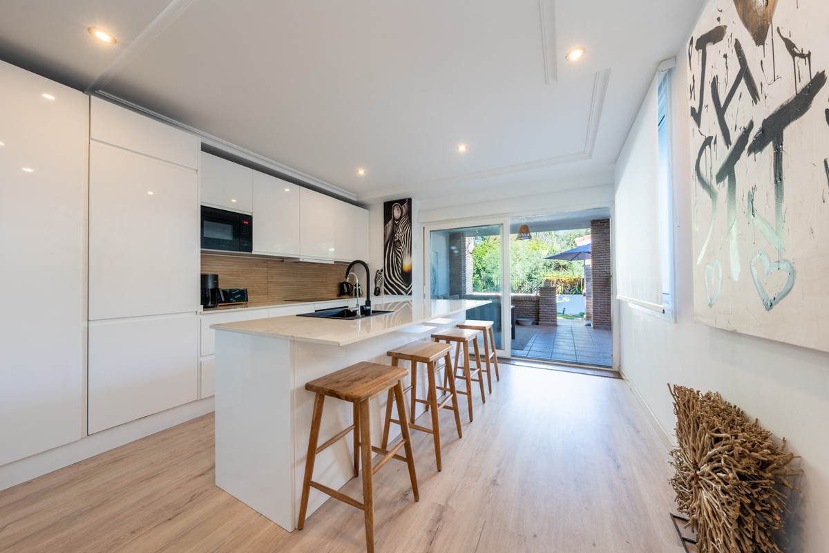 3 Bed Townhouse for sale in Hacienda Las Chapas Costa Del Sol, Málaga, Spain