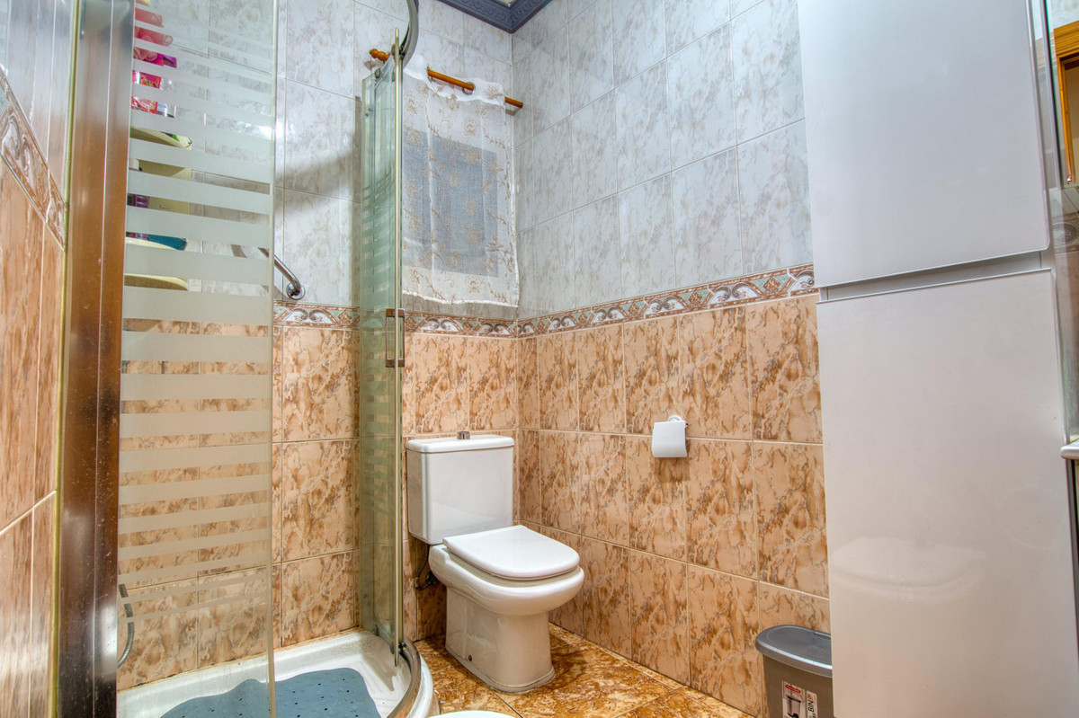 Se vende Villa - Chalet de 4 dormitorios en Costa Del Sol East, Málaga, España
